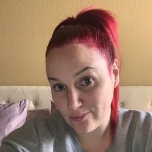 Meet your Posher, Briana